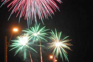 lakes entrance fireworks